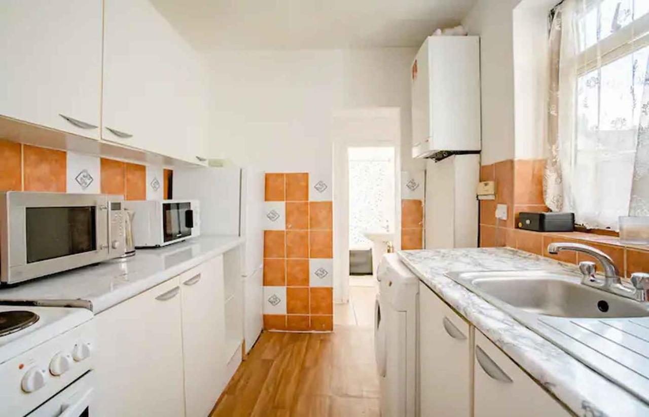 Homestay Near Tottenham Hotspur Stadium Λονδίνο Εξωτερικό φωτογραφία