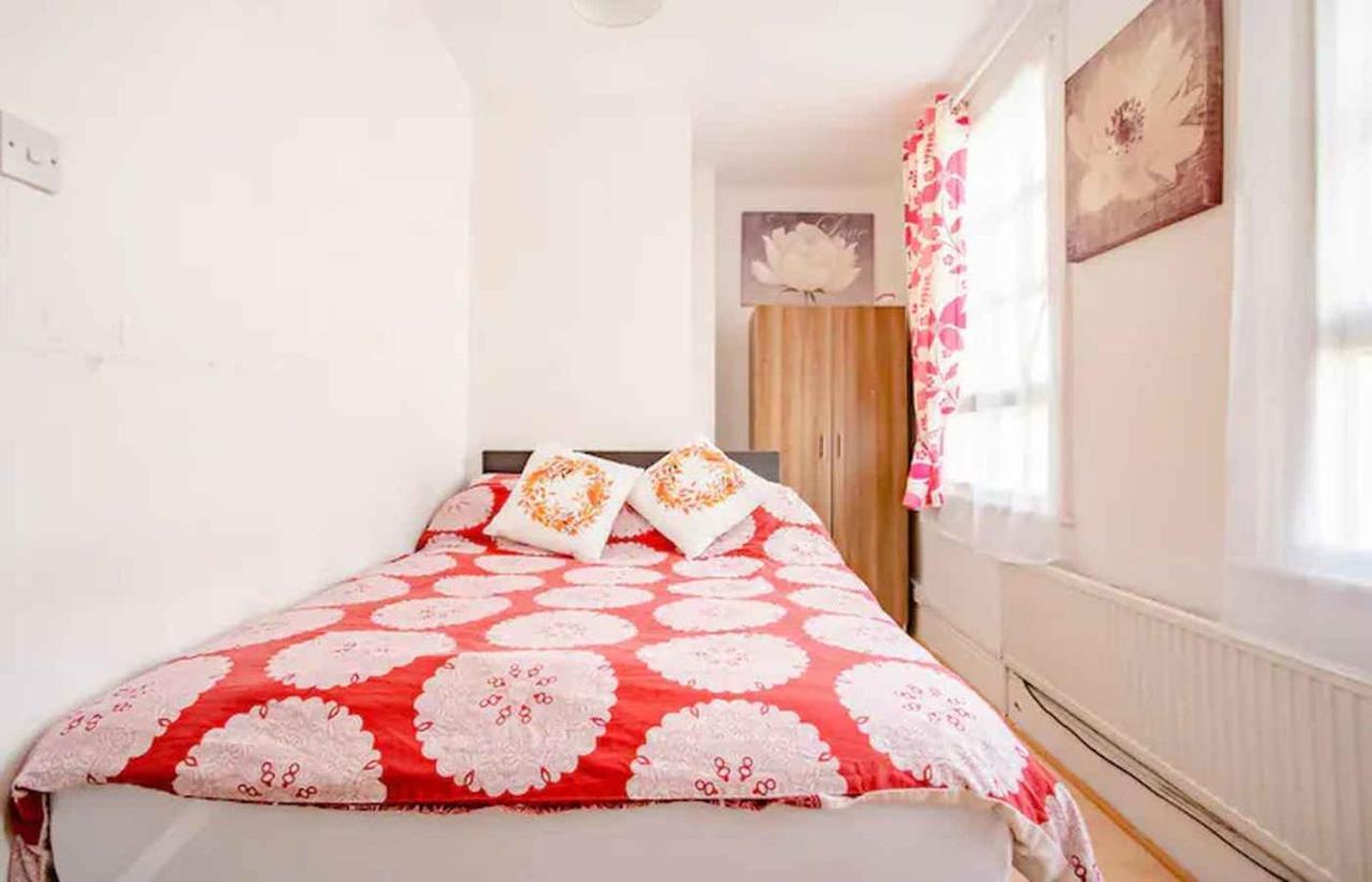 Homestay Near Tottenham Hotspur Stadium Λονδίνο Εξωτερικό φωτογραφία